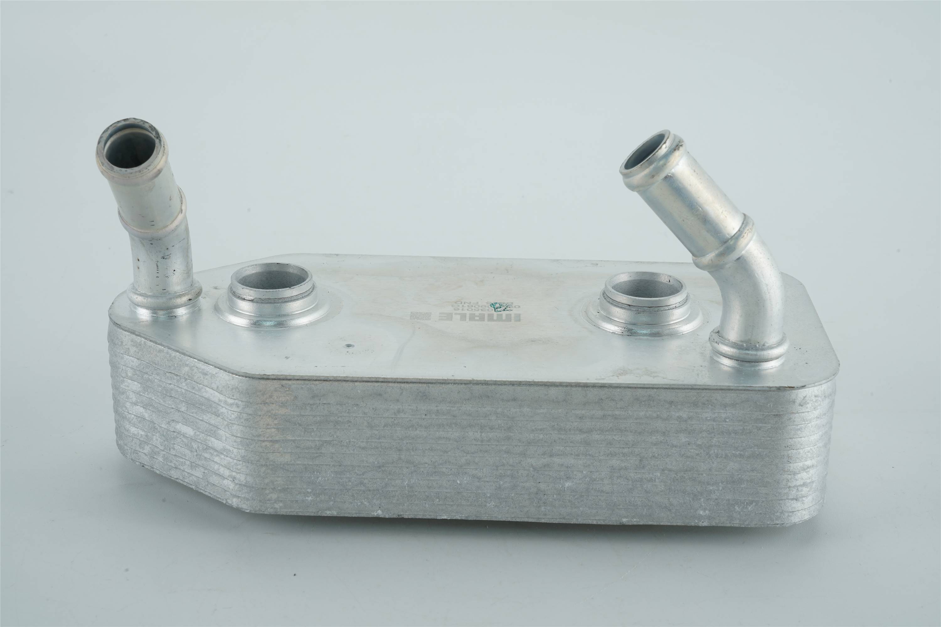 old-bora-beetle-1.6-oil-cooler-096409061f-2