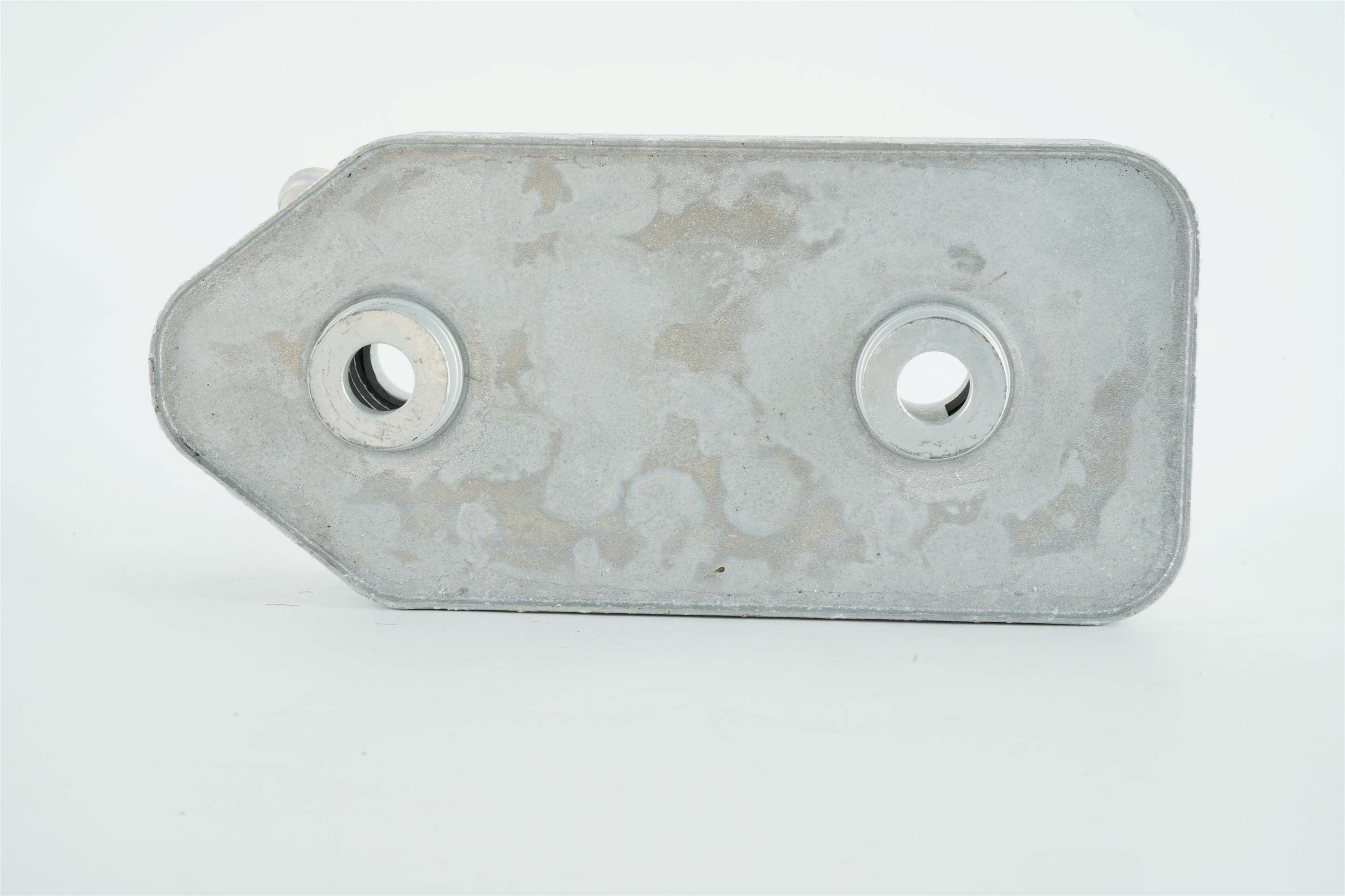 old-bora-beetle-1.6-oil-cooler-096409061f-4