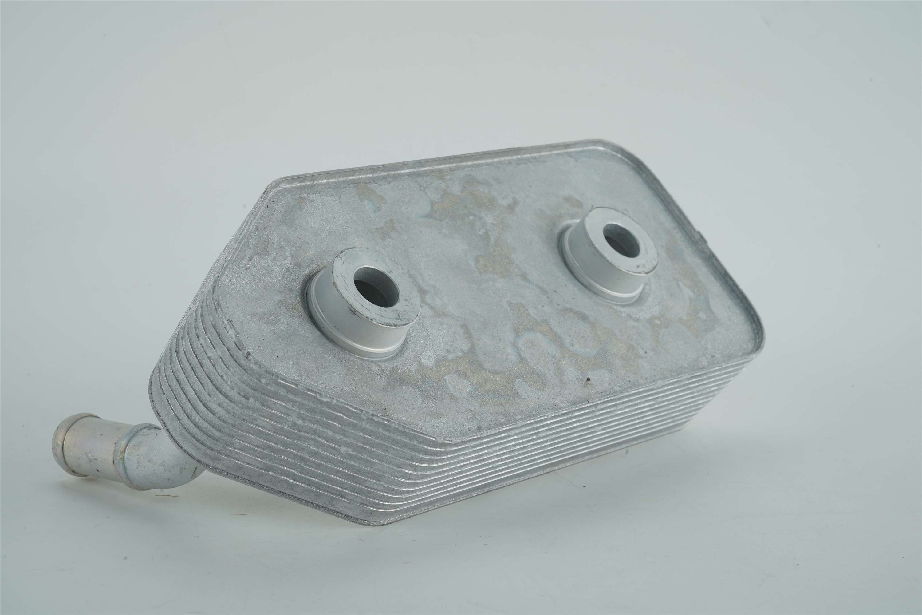 old-bora-beetle-1.6-oil-cooler-096409061f-6