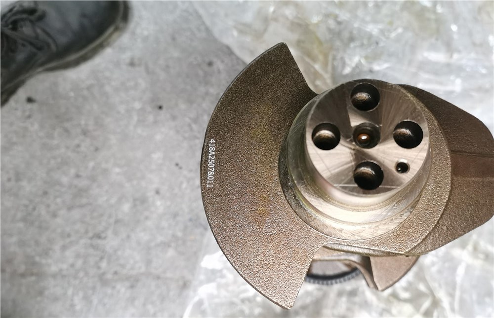pt204-2.0t-crankshaft-lr091906qz-4