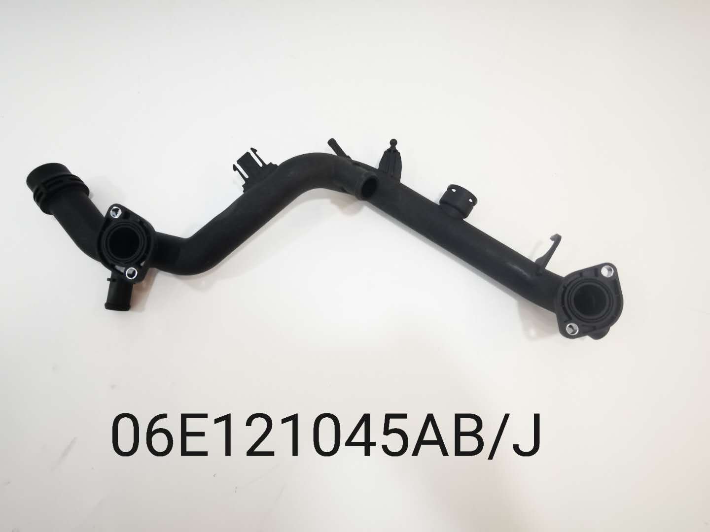 q53.2-a43.2-c7-a72.5-2.8-pipe-06e121045j