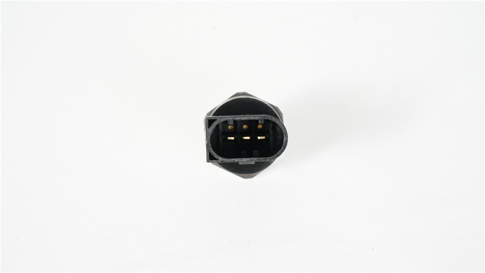 q7-touareg-3.6-fuel-pressure-regulator-06j906051c-8