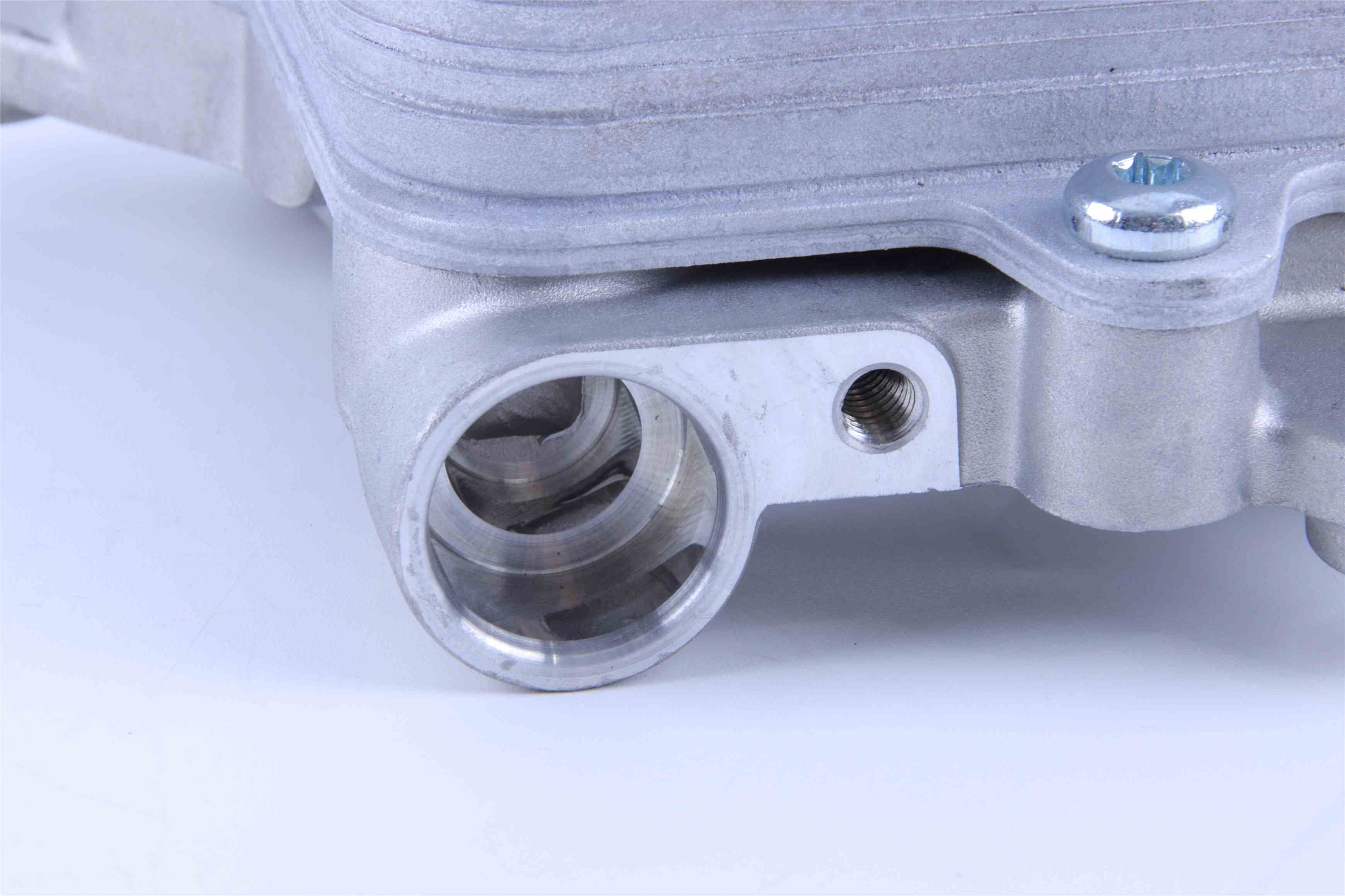 q73.0t-oil-cooler-7p0317037-6