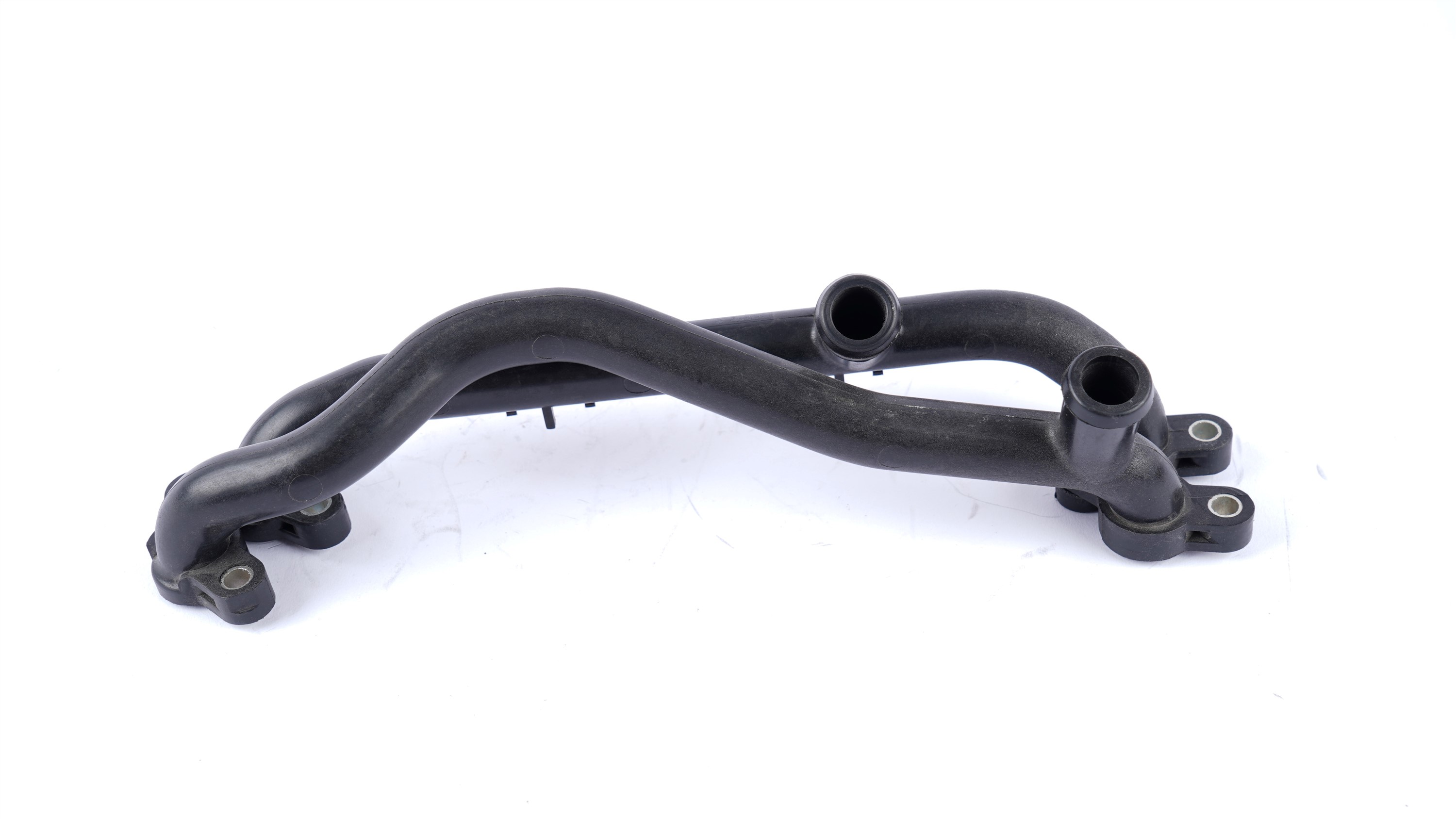 touareg-3.0t-hybrid-pipe-06e121083