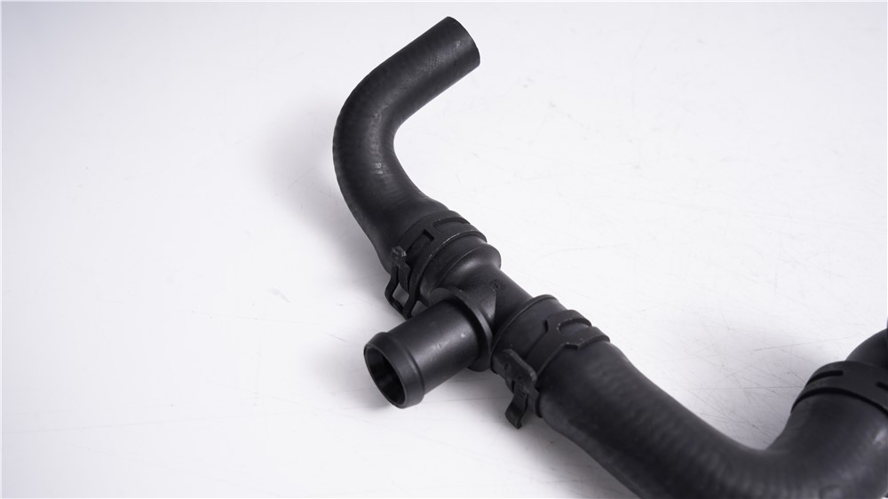 vw---audi-pipe-95b121049e-8