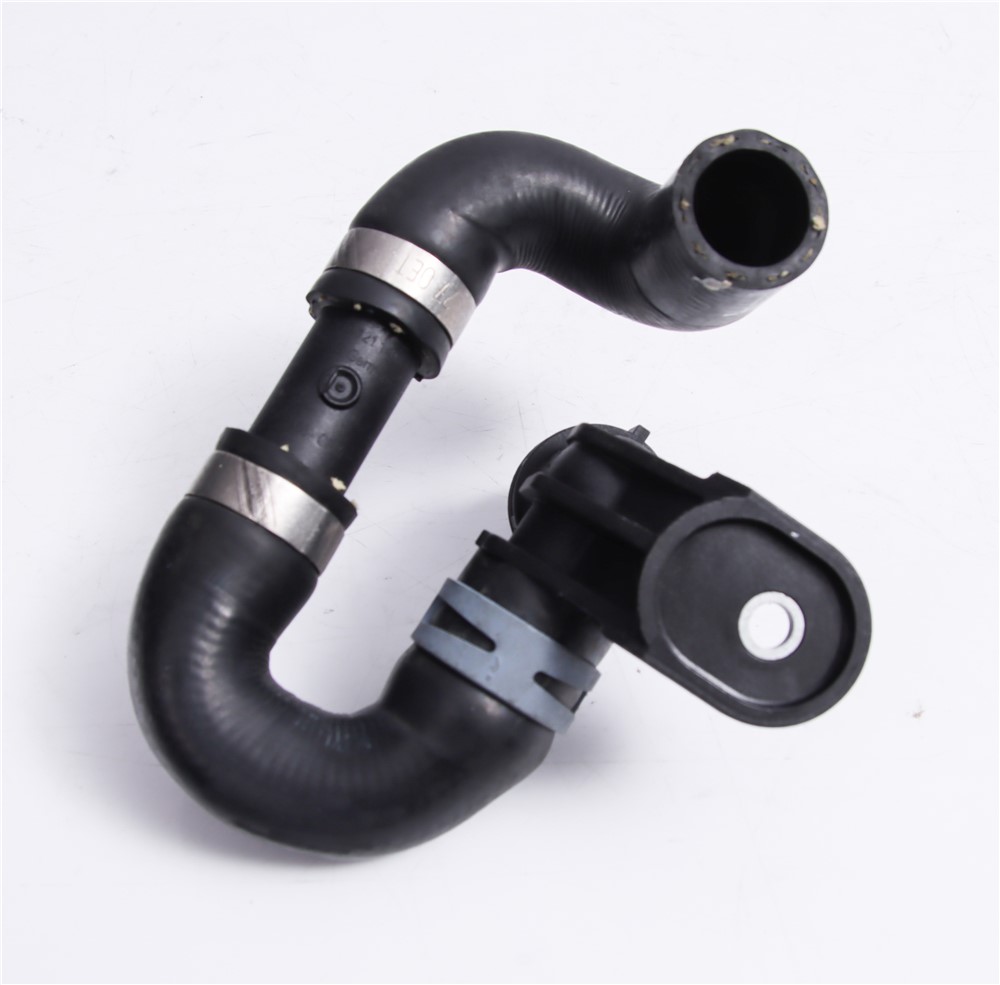 vw-pipe-4g0819332e-14