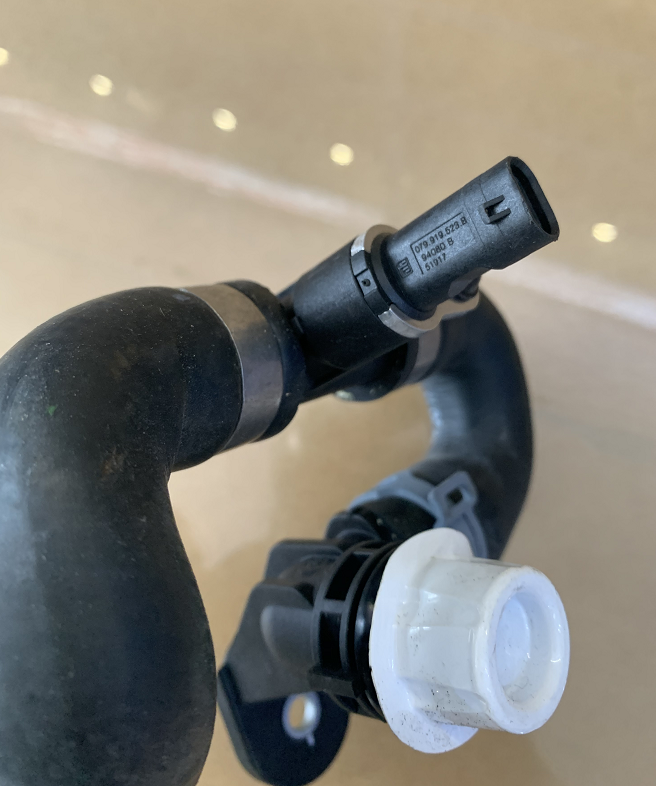 vw-pipe-4g0819332e-4