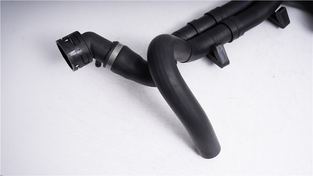vw-pipe-7l0122101h-10