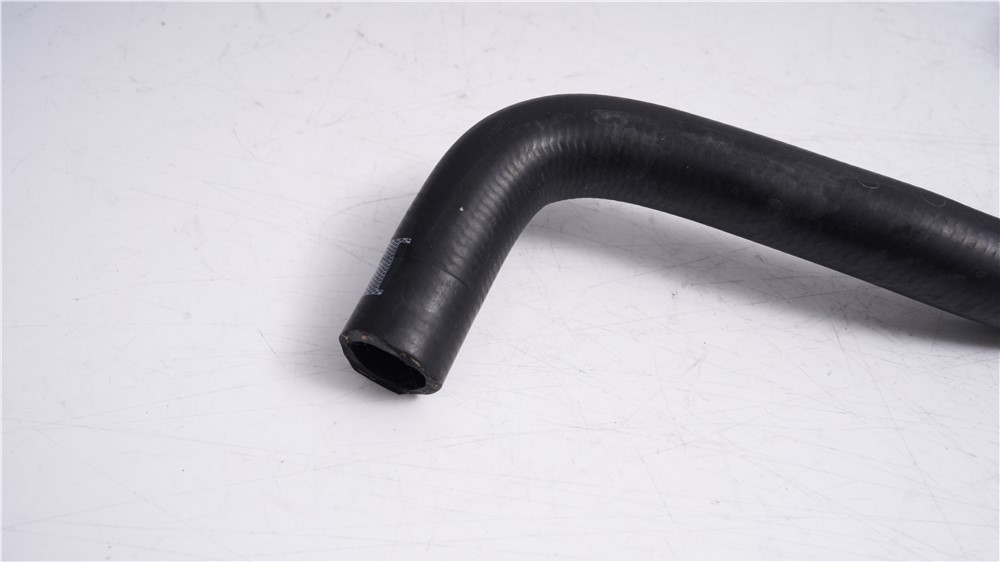vw-pipe-8d0819373n-8